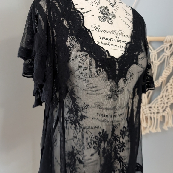 Black Lace Overlay Top Or Swim Coverup - Picture 6 of 8
